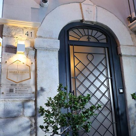 Mare Versus Luxury Suites Барлета Екстериор снимка