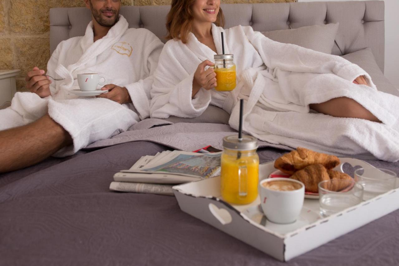 Mare Versus Luxury Suites Барлета Екстериор снимка
