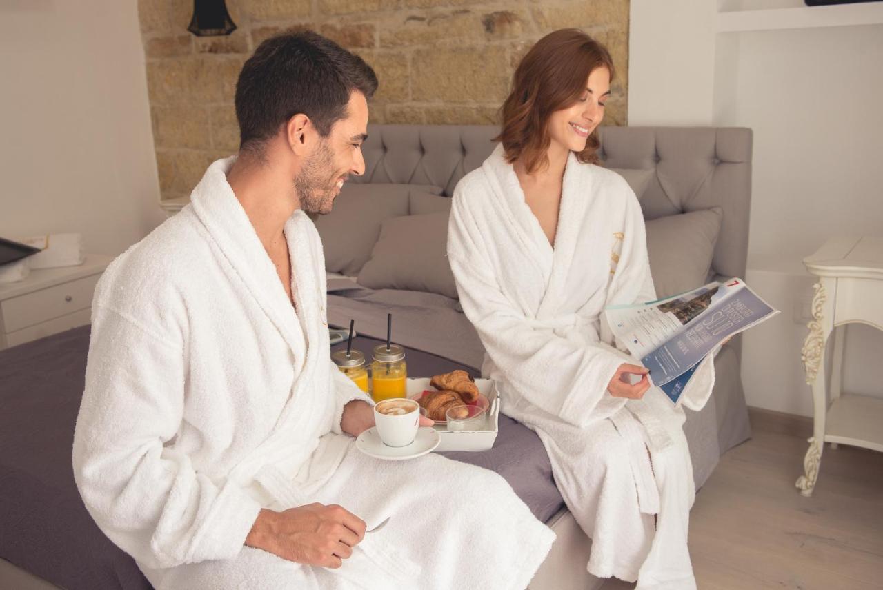 Mare Versus Luxury Suites Барлета Екстериор снимка