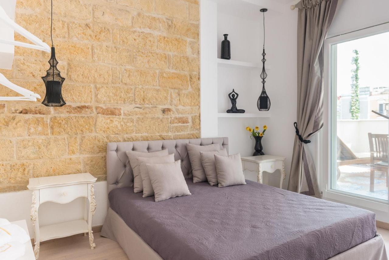 Mare Versus Luxury Suites Барлета Екстериор снимка