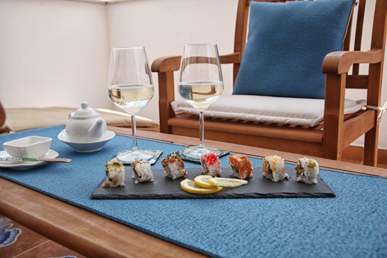 Mare Versus Luxury Suites Барлета Екстериор снимка